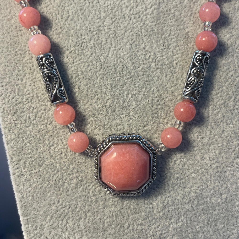 Vintage Art Deco Rose Quartz Beaded Silver
Tone Filigree statement necklace